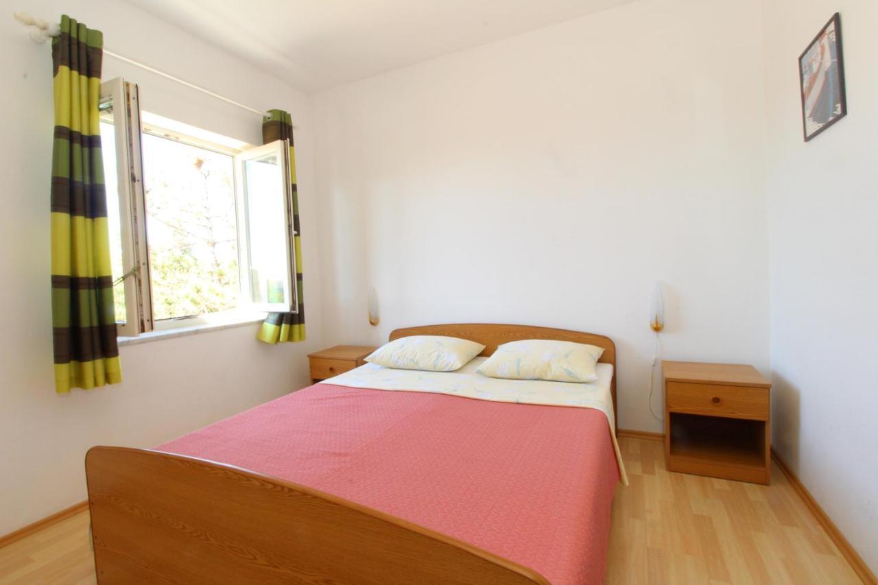 Apartments And Rooms With Parking Space Mandre, Pag - 6309 Kolan Exteriér fotografie